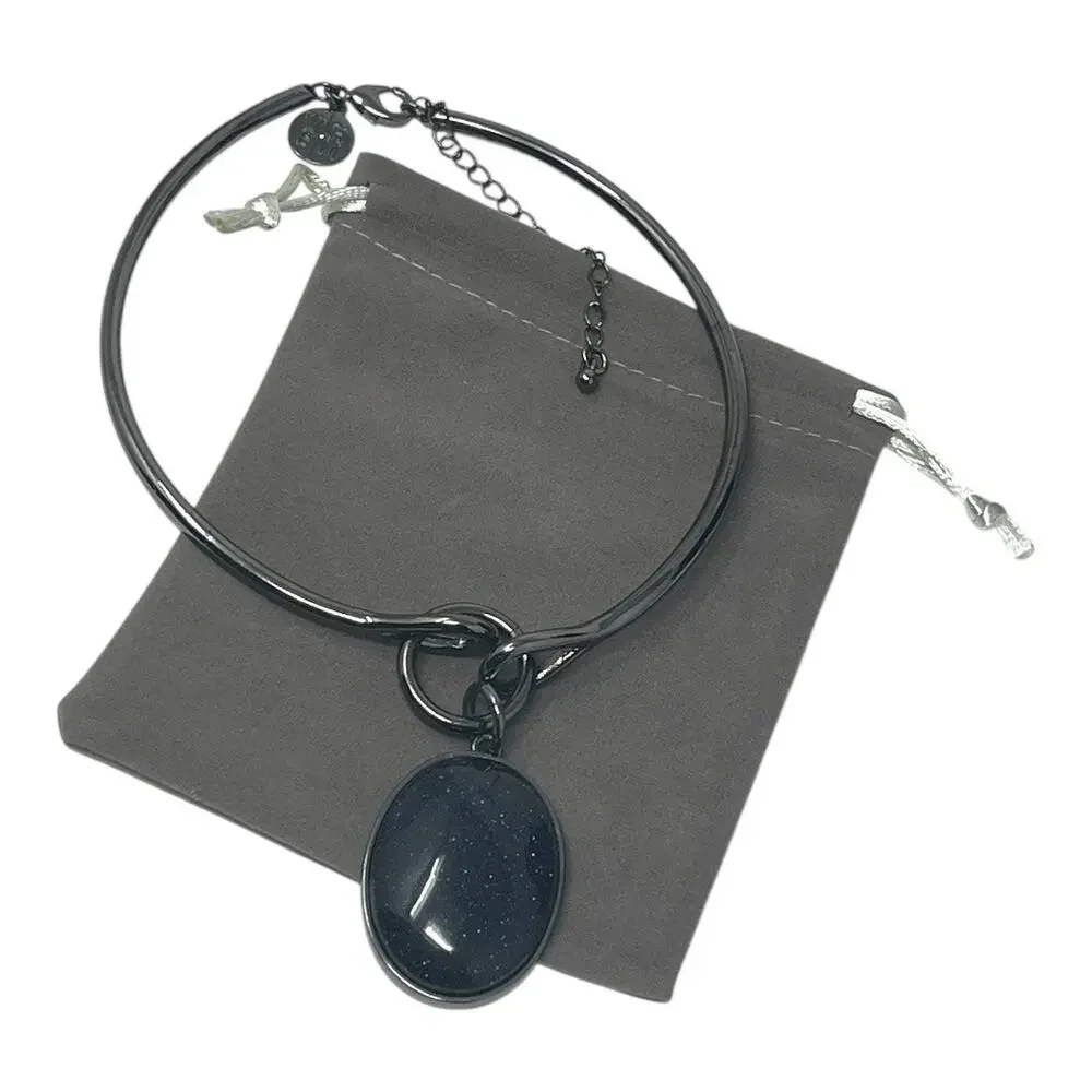 White House Black Market chic modern